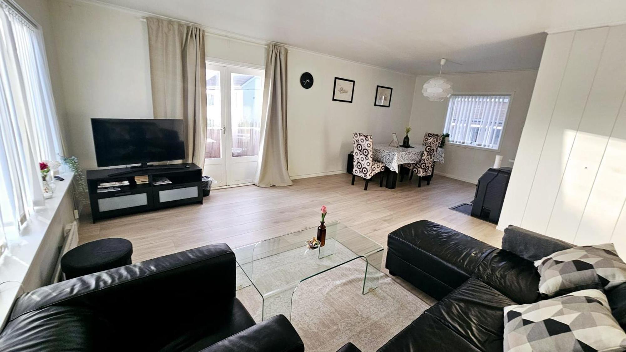 Koselig Leilighet Med Balkong Og Parkering. Stavanger Buitenkant foto